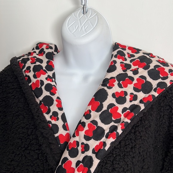 Adorable Minnie Mouse Robe🔥 - Picture 3 of 11